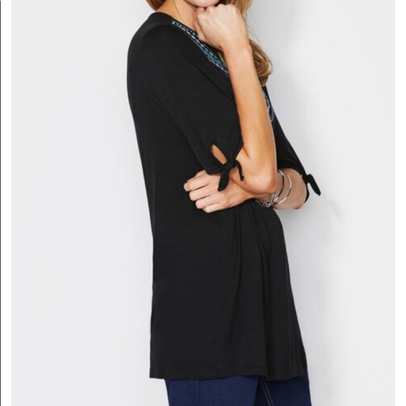 Catherine’s Willow Springs Tee - Picture 3 of 9